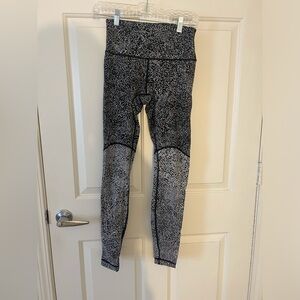 Lululemon black and white leggings